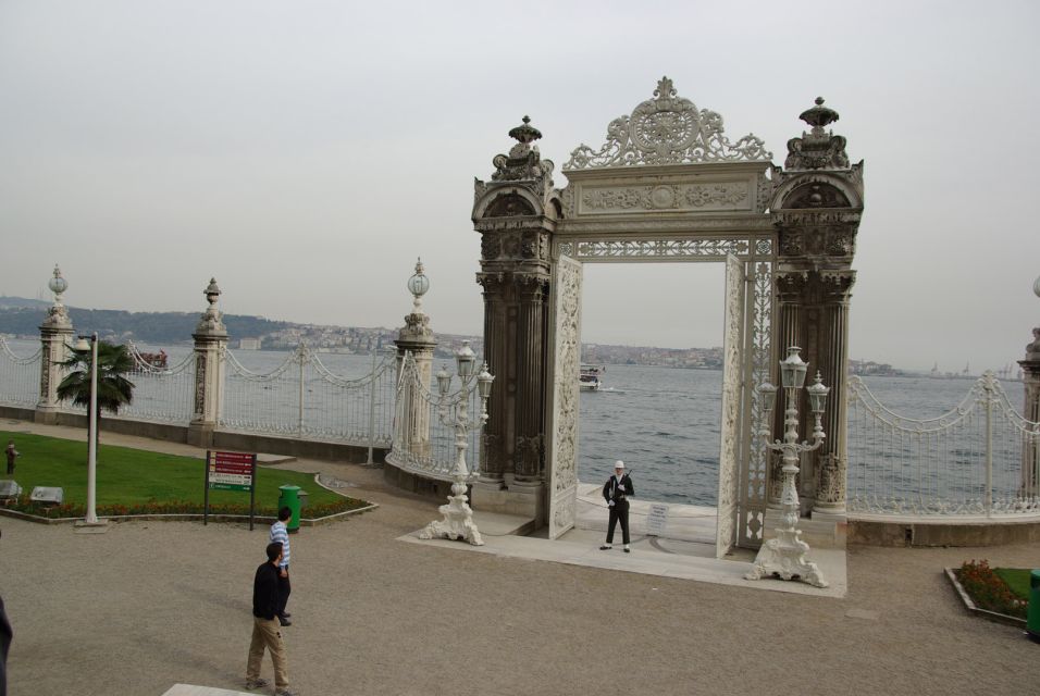 Istanbul: Dolmabahce Palace and Grand Bazaar Tour - Frequently Asked Questions