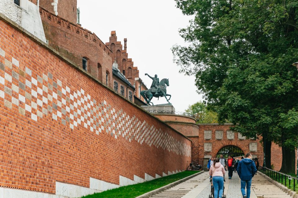 Krakow: Wawel Royal Hill With Optional Castle and Cathedral - Frequently Asked Questions