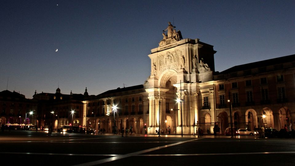 Lisbon Old City a Self-Guided Audio Tour in English - Recap