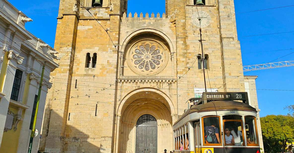 Lisbon: Old Town Tour by Tuktuk Alfama and History. - Frequently Asked Questions