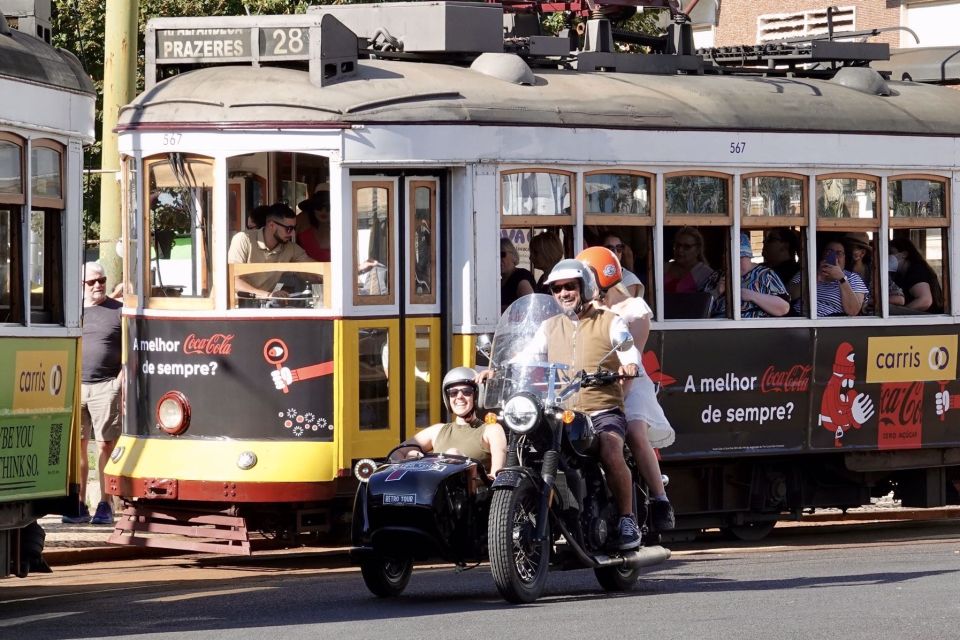 Lisbon : Private Motorycle Sidecar Tour (1h30) - Recap