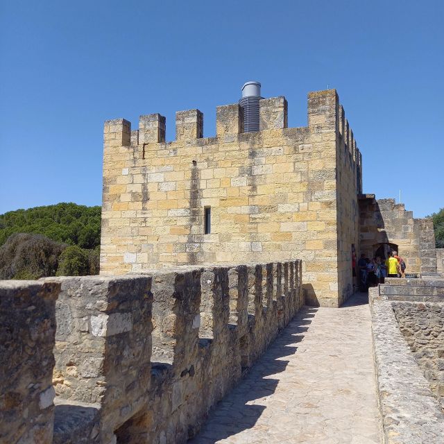 Lisbon: São Jorge Castle Skip-The-Line Entry With Audioguide - Frequently Asked Questions