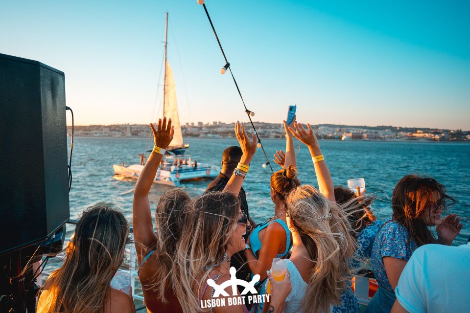 Lisbon: Sunset Boat Party With 2 Drinks and Free Club Entry - Cancellation Policy and Reservations