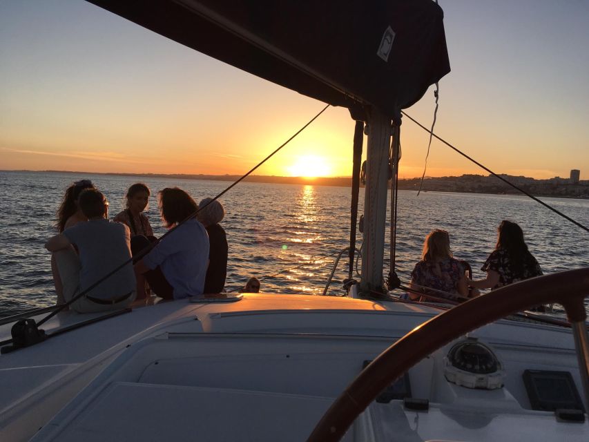 Lisbon: Sunset Catamaran Cruise With Welcome Drink - Frequently Asked Questions