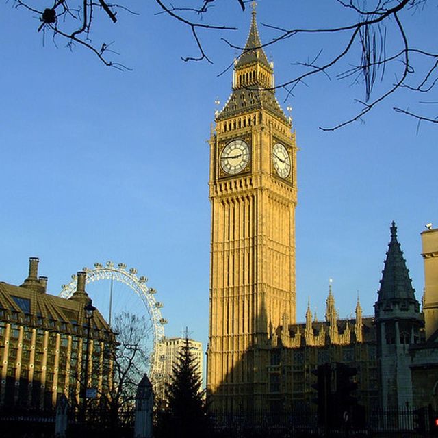 London: 30 Top City Sights Guided Group Walking Tour - Frequently Asked Questions