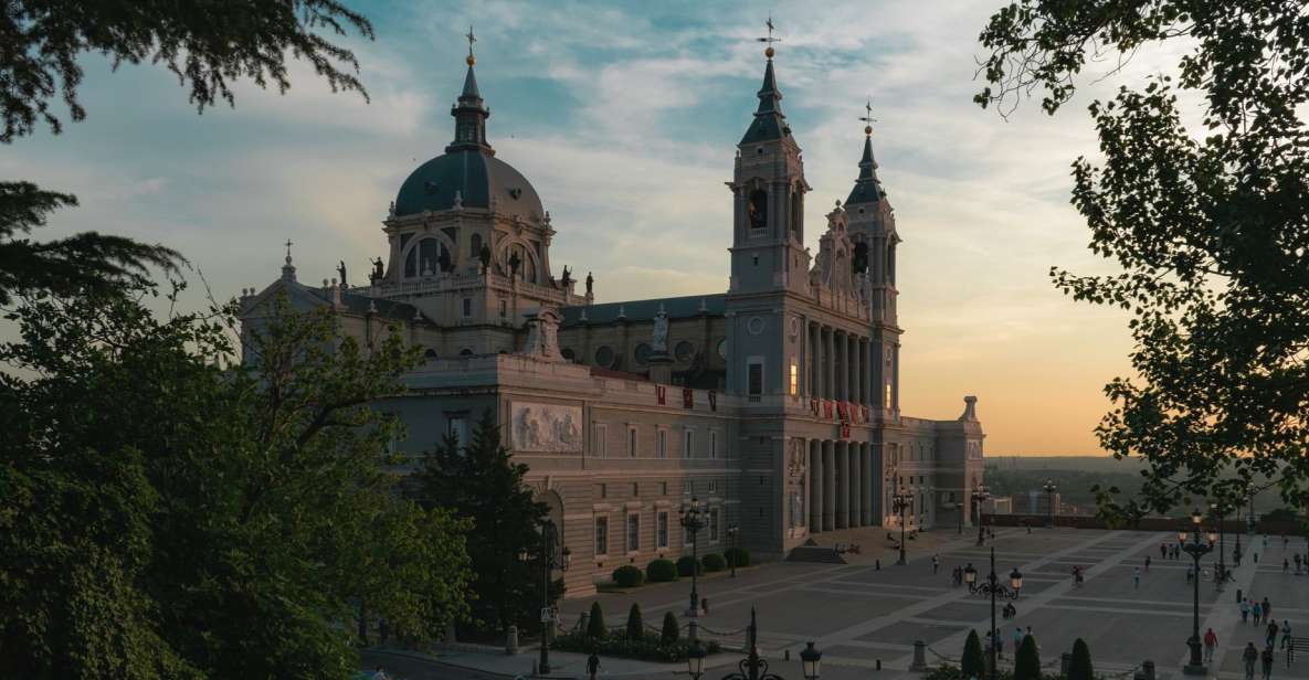 Madrid: Sunset Walking Tour With Optional Flamenco Show - Frequently Asked Questions