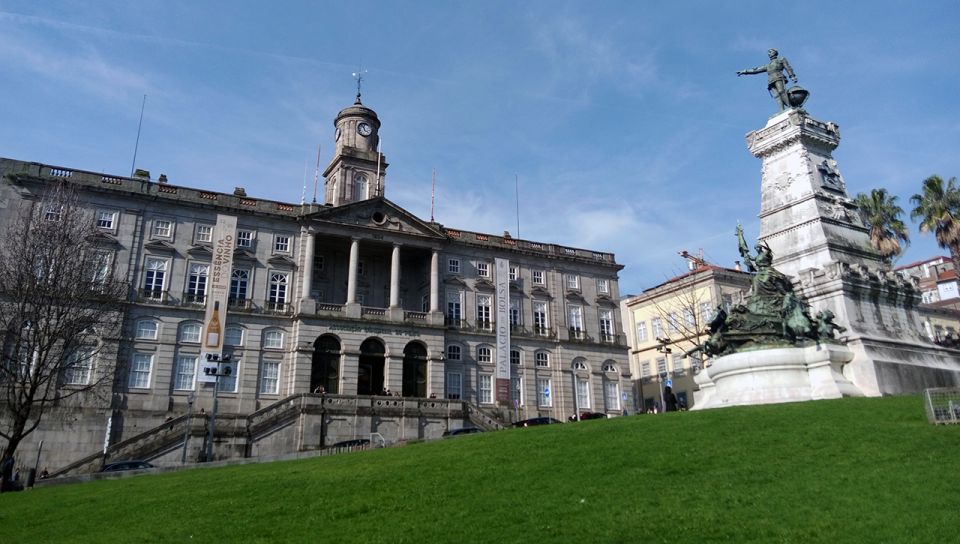 Oporto: Historical and Mythical Walking Tour - Frequently Asked Questions