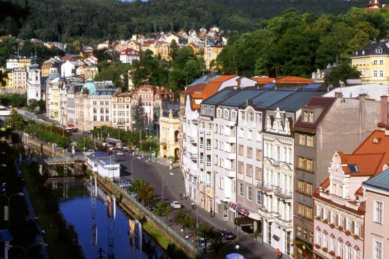 Prague: Karlovy Vary Tour With Lunch and Moser Museum Visit - Frequently Asked Questions