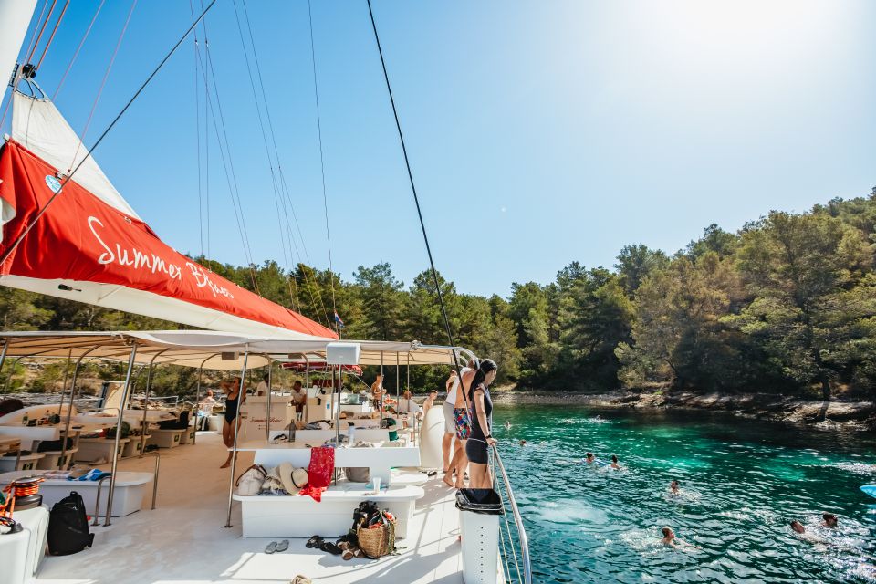 Split: Full-Day Catamaran Cruise to Hvar & Pakleni Islands - Frequently Asked Questions