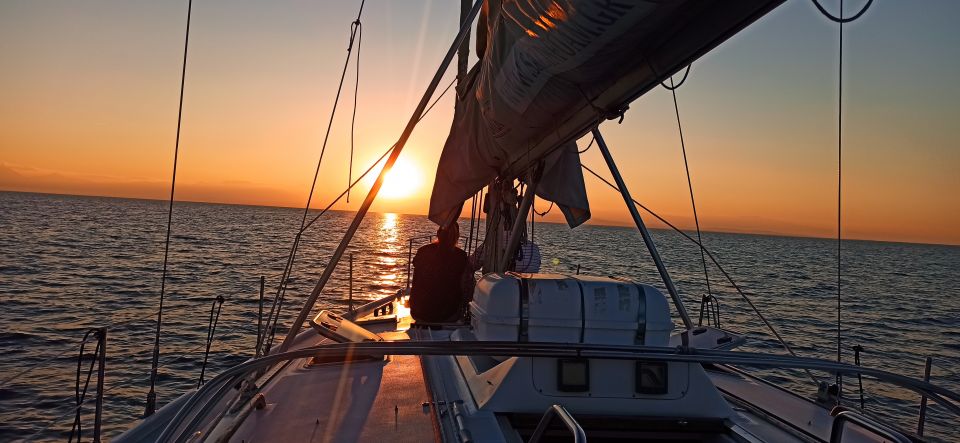 Thessaloniki Sunset Cruise Departing From Nea Michaniona - Frequently Asked Questions