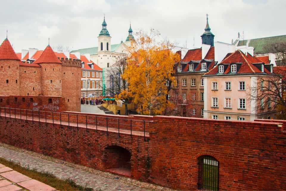 Warsaw: First Discovery Walk and Reading Walking Tour - Recap