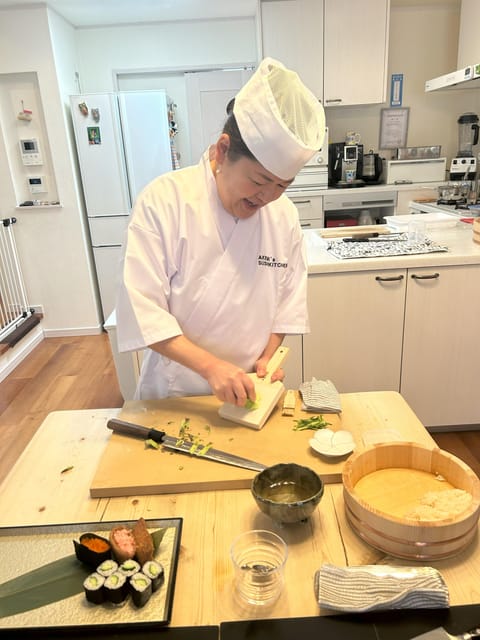 AKEMIS Sushikitchen: a Fun Sushi Cooking Lesson in Tokyo - Key Points