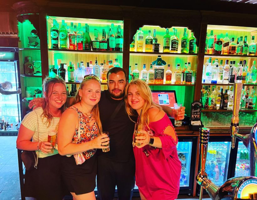 Albufeira Night Tour With Cocktails and Fun - Key Points