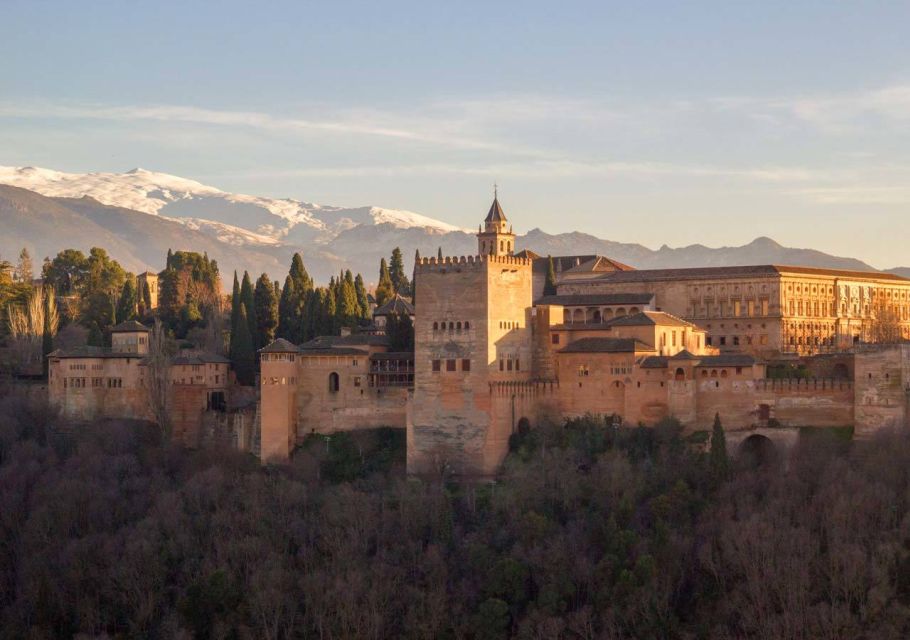 Alhambra & Generalife: Exclusive 3 Hour Private Tour - Key Points