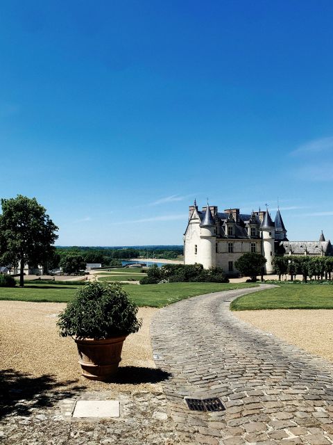 Amboise: Guided Tour of the Royal Chateau of Amboise - Key Points