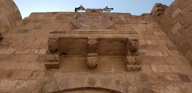 Amman and Aqaba Airport Lift to Petra and Wadi Rum - Key Points