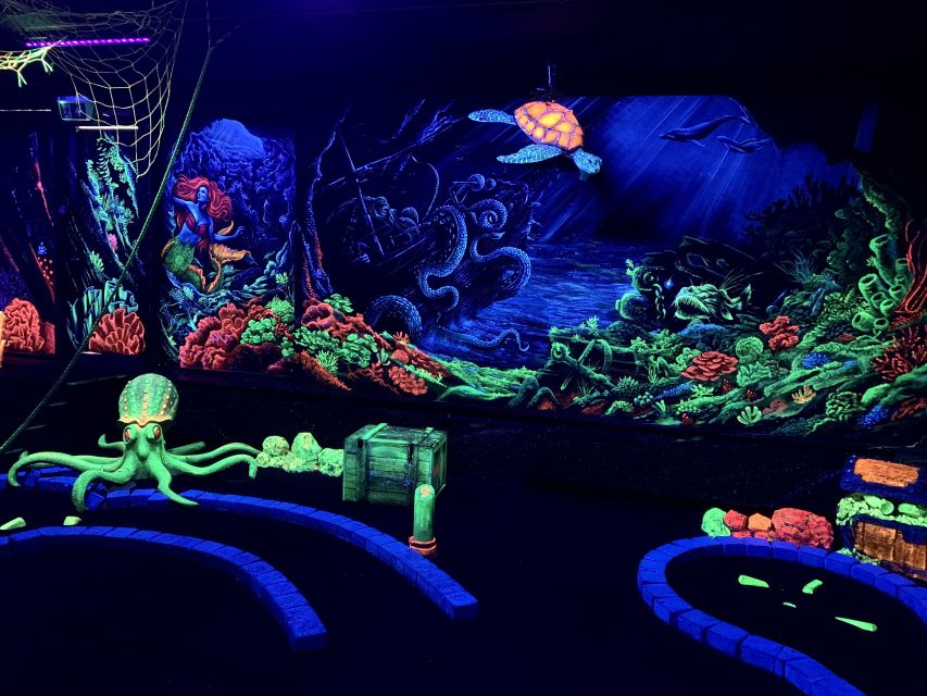 Amsterdam: 12-Hole Glow-in-the-Dark Mini-Golf Experience - Key Points