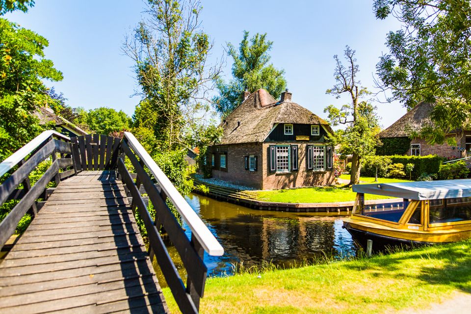 Amsterdam: Giethoorn Day Trip With Boat Tour - Key Points