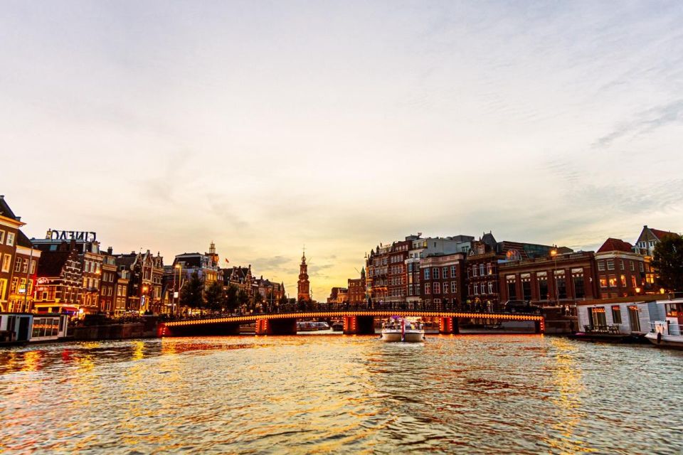 Amsterdam: The Bulldog Smoke-friendly Boat Cruise & 2 Drinks - Key Points