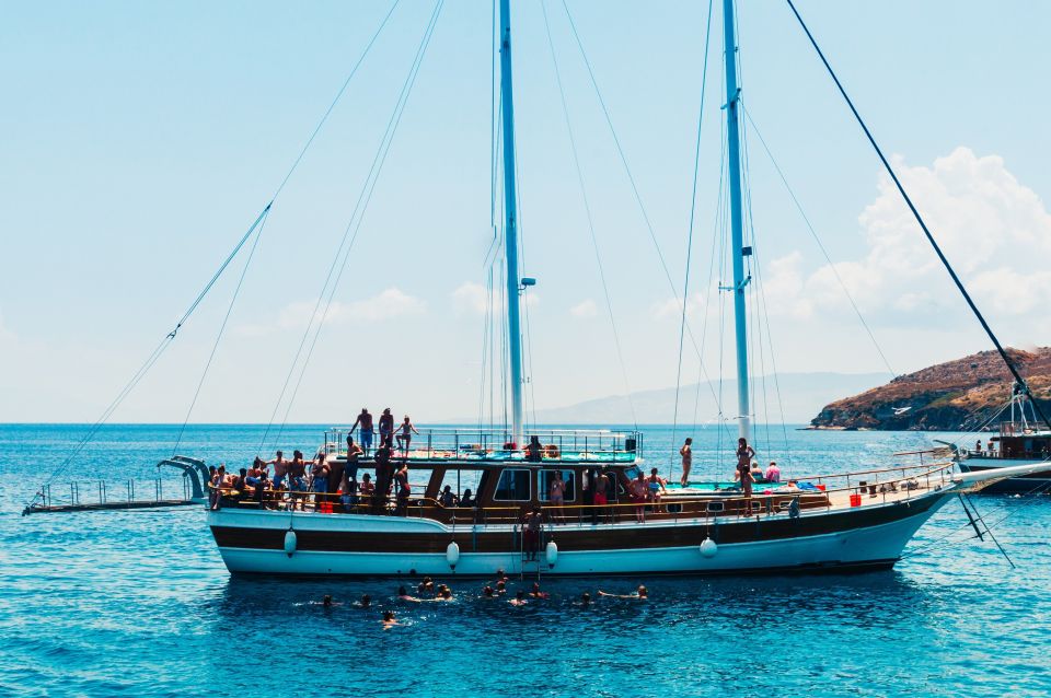 Athens: Full-Day Island Hopping Cruise With Lunch & Transfer - Key Points