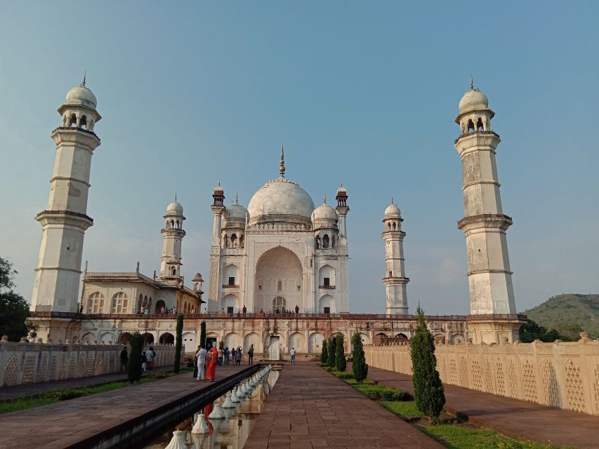 Aurangabad Day Tour Historical Monuments Package - Key Points