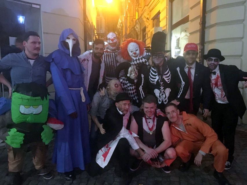 Bachelors Party in Bucharest: Custom Bar Crawl - Key Points