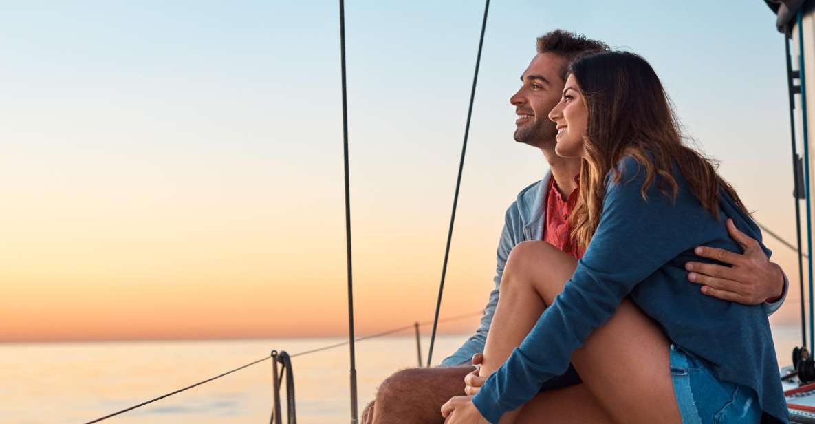 Barcelona: Romantic Private Sailing Tour - Key Points