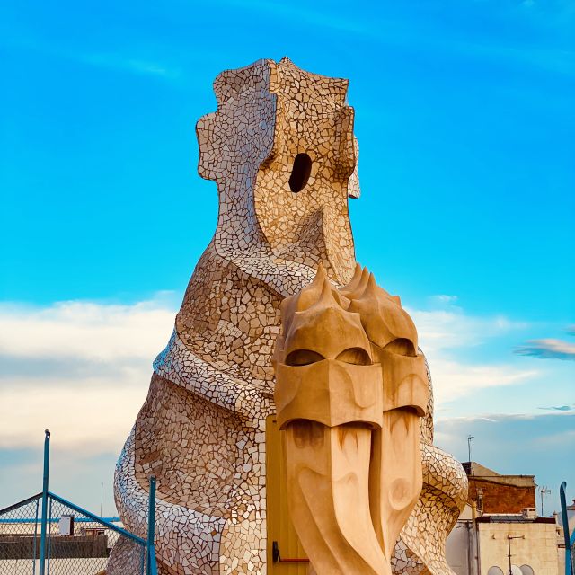 Barcelona: Sagrada Família and Gaudí Houses Tour - Key Points