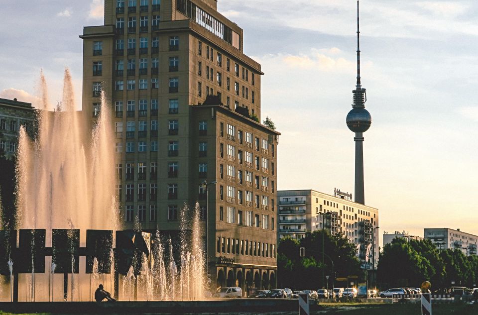 Berlin: Bachelor Party Outdoor Smartphone Game - Key Points