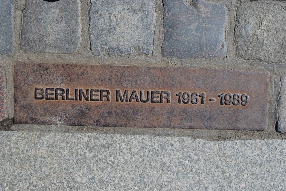 Berlin: Berlin Wall Memorial Self-Guided Audio Tour - Key Points