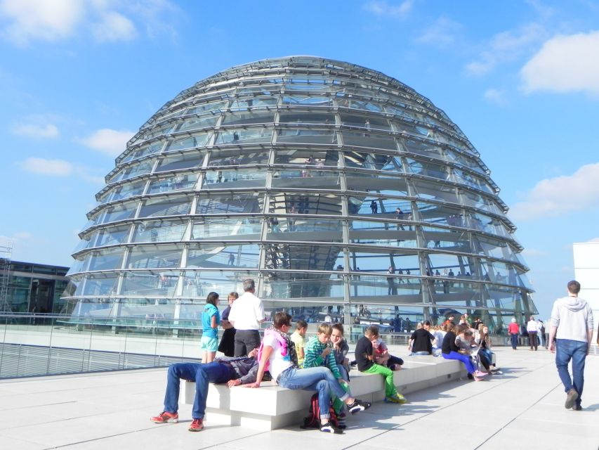 Berlin: Government District Tour and Reichstag Dome Visit - Key Points