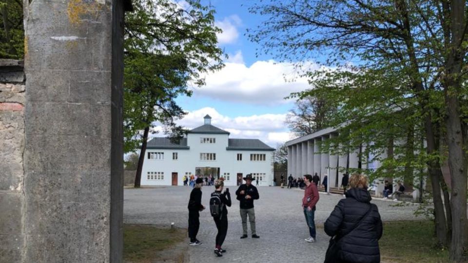 Berlin: Sachsenhausen Concentration Camp Guided Tour - Key Points