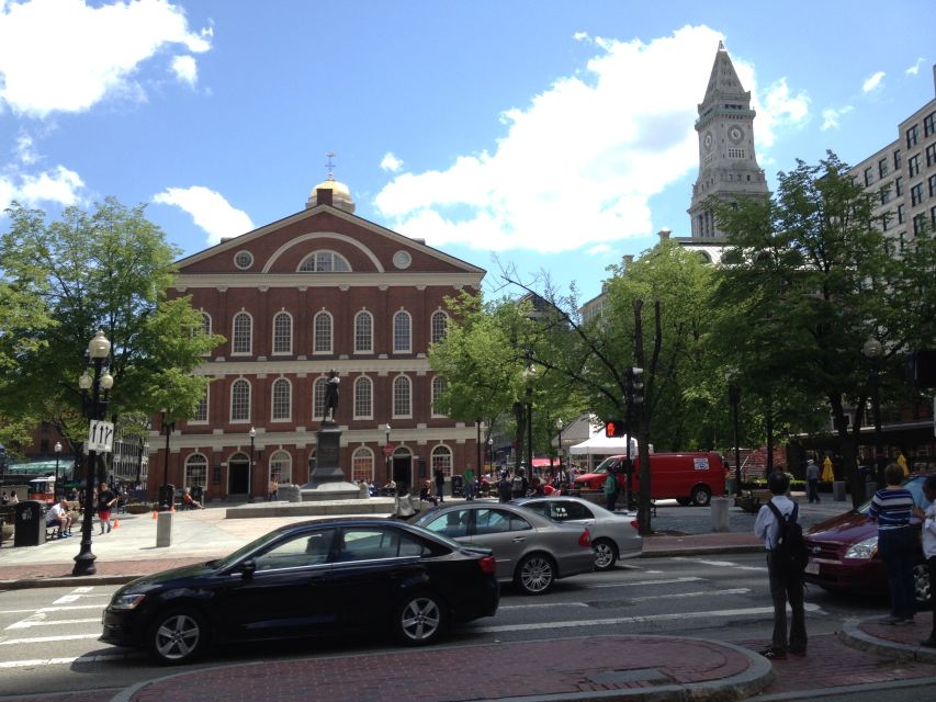 Boston Civic Center Self-Guided Walking Tour Scavenger Hunt - Key Points