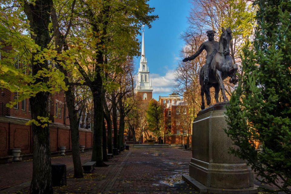 Boston: Freedom Trail, Bunker Hill, & USS Constitution Tour - Key Points