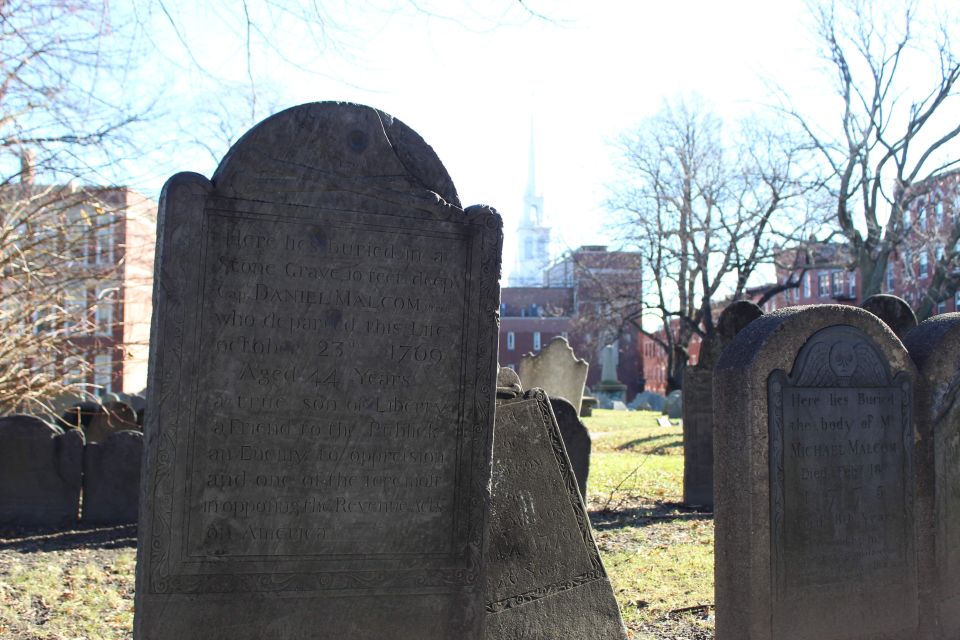 Boston History and Highlights: A Self-Guided Audio Tour - Key Points