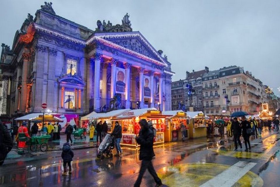 Brussels: 4-Hour Private Christmas Market Guided Tour - Key Points