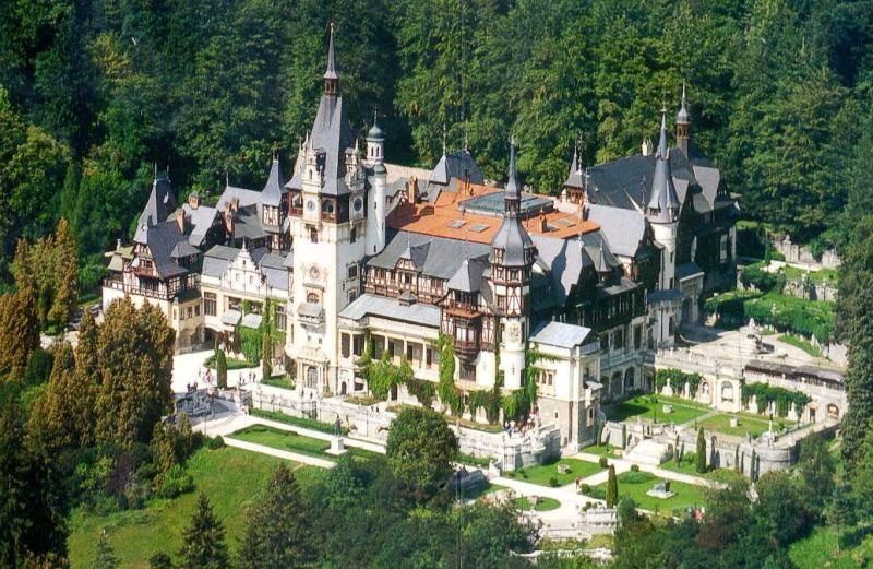 Bucharest: Bran & Peles Castle With Rasnov Citadel Day Trip - Key Points