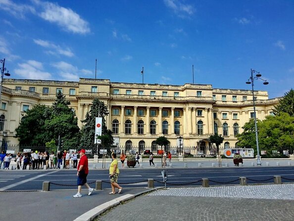 Bucharest Must See Walking Tour - Key Points