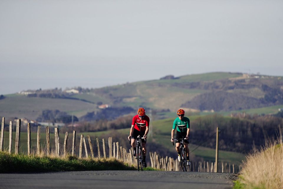 CARESSING the SEA Road Cycling Guided Tour. - Key Points