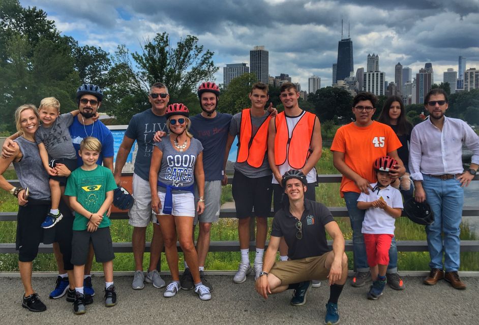 Chicago: Lakefront Neighborhoods Bike Tour - Tour Overview