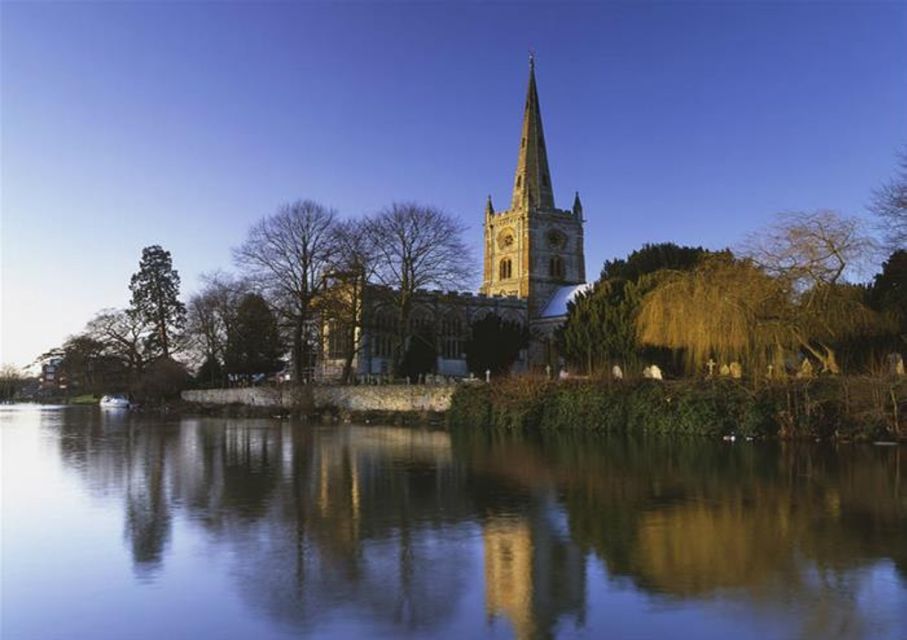 Christmas in Oxford, the Cotswolds and Stratford With Lunch - Key Points