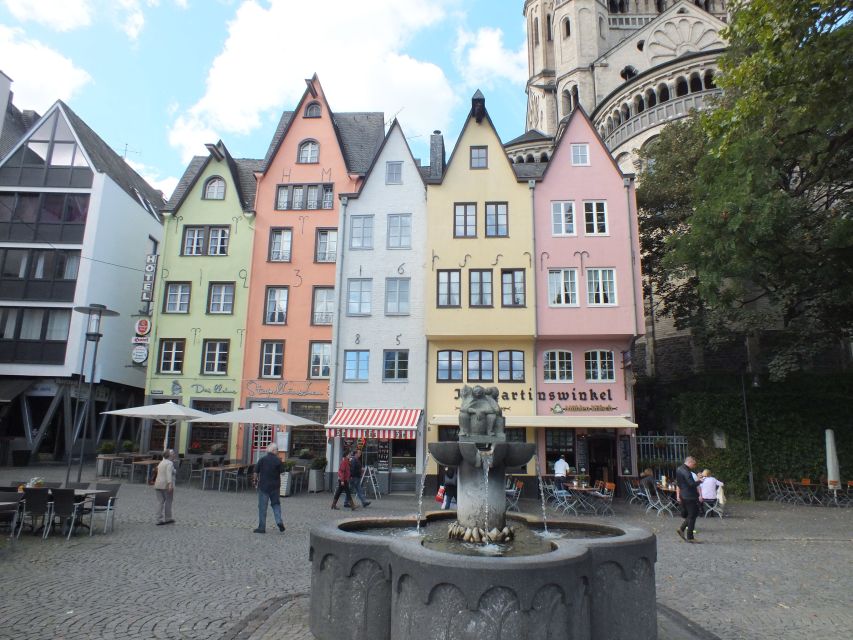 Cologne: Tales and History Tour in German - Key Points