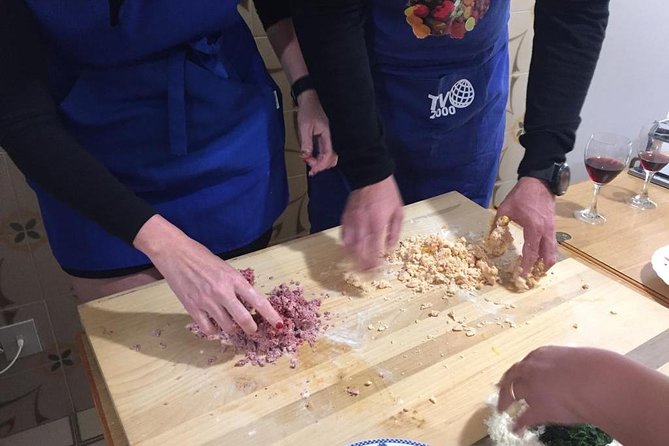 Colorful Pasta Cooking Class Near Arezzo - Key Points