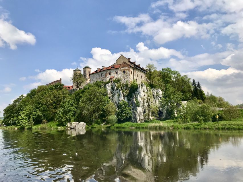 Cracow: 4-hours Sightseeing Cruise to Tyniec - Key Points