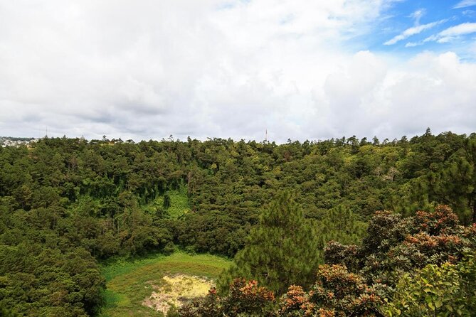 Crater of the Deer - Grand Bassin - 7 Colored Earths - Wild South Guided Tour - Key Points