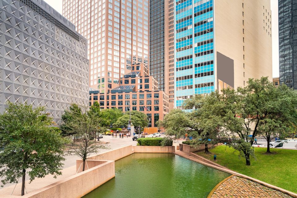 Dallas Whispers of Romance: A Couple's Stroll - Key Points