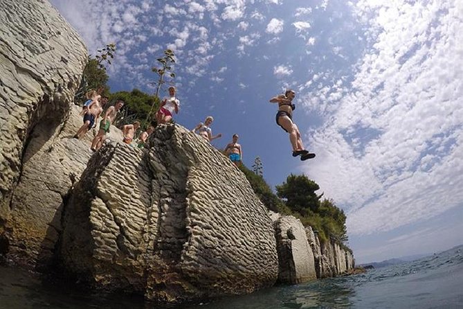 Deep Water Solo and Cliff Jumping Tour in Split - Key Points