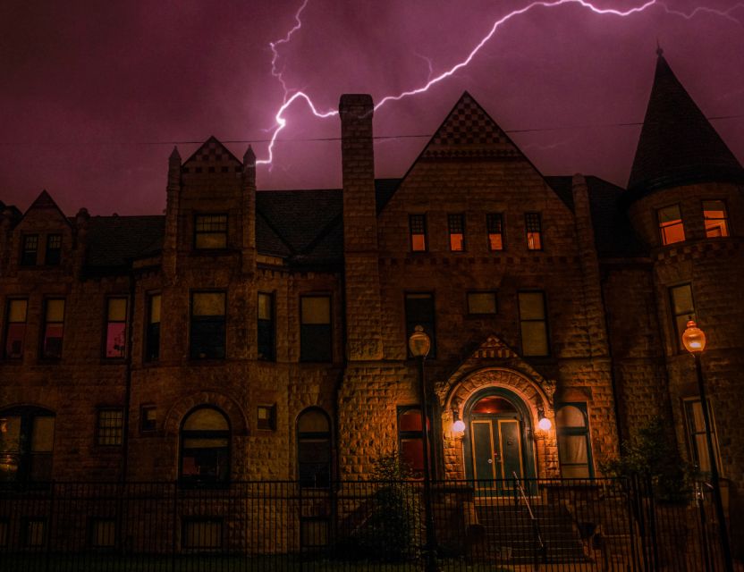 Detroit: Ghosts and Spirits Haunted Walking Tour - Key Points