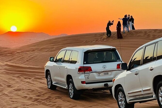 Dubai Desert Safari With Dinner And Live Shows - Key Points