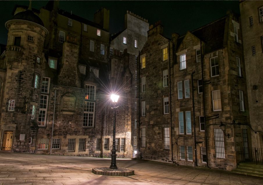 Edinburgh: Witches Old Town Walking Tour & Underground Vault - Key Points